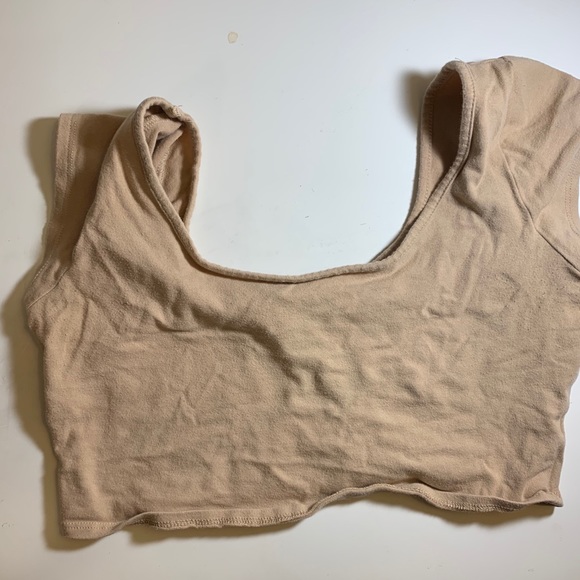 BUNDLE of three crop tops - Picture 4 of 4